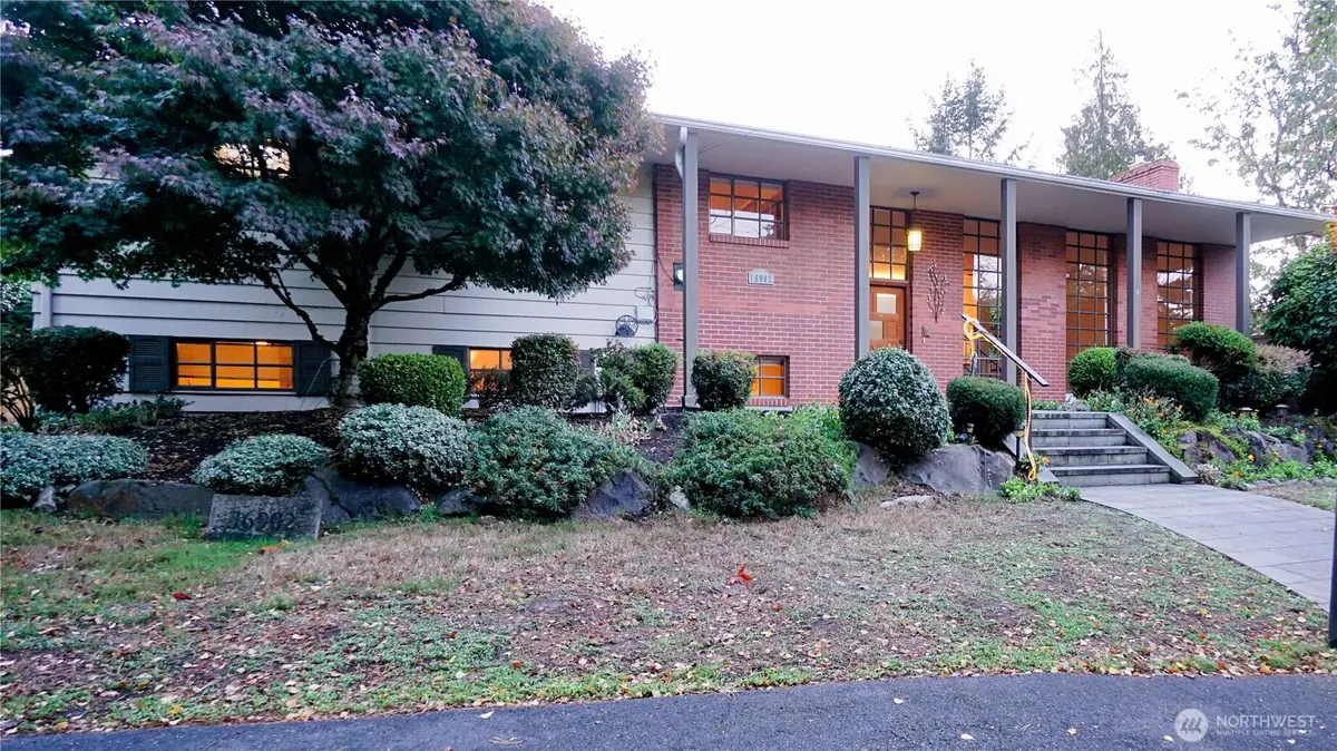 16902 28th Avenue Sw, Burien, WA 98166 - Image #1