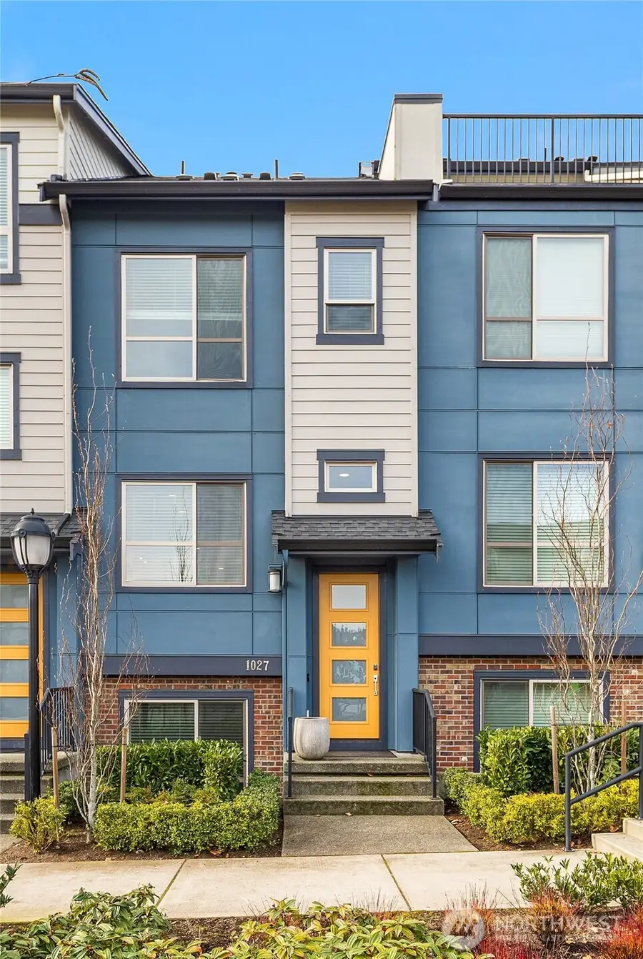 1027 6th Walk Ne, Issaquah, WA 98029 - Image #2