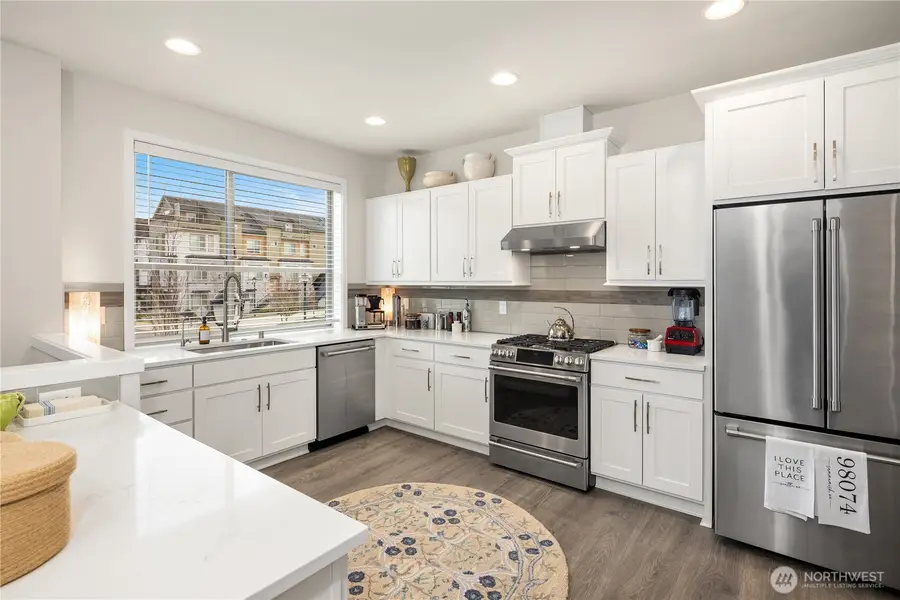 1027 6th Walk Ne, Issaquah, WA 98029 - Image #3