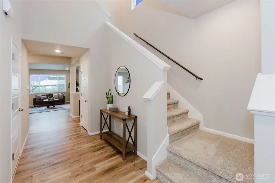 916 Baker Heights Loop, Bremerton, WA 98312 - Image #3