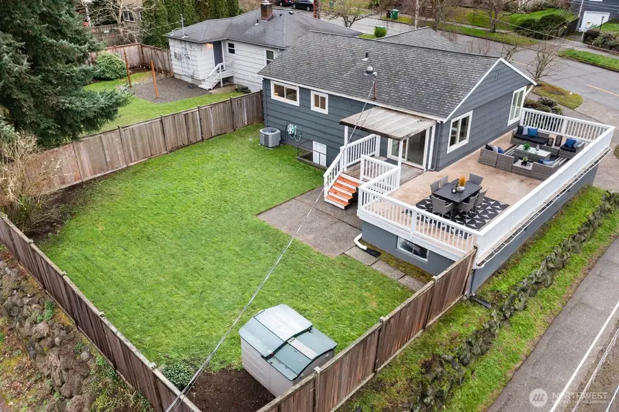 3202 49th Avenue Sw, Seattle, WA 98116 - Image #2