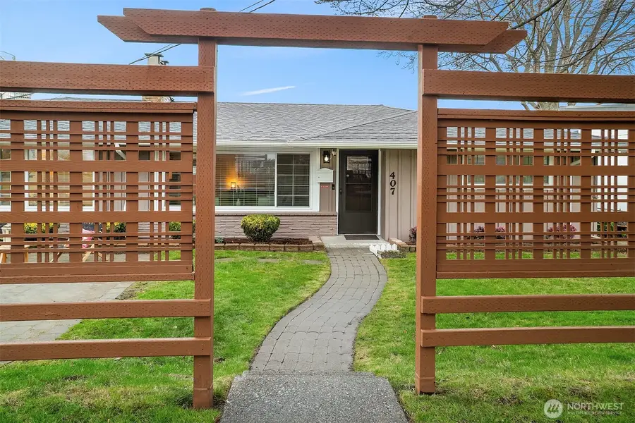 407 3rd Avenue N, Edmonds, WA 98020 - Image #2