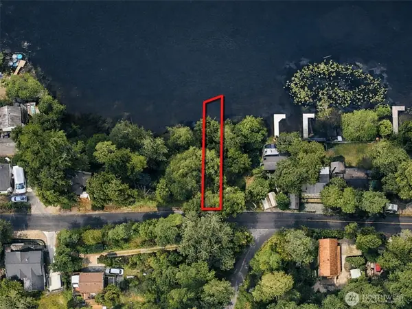 13075 Lake Shore Drive Nw #2, Poulsbo, WA 98370