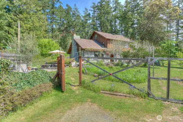 108 Pinneo Road, Orcas Island, WA 98245
