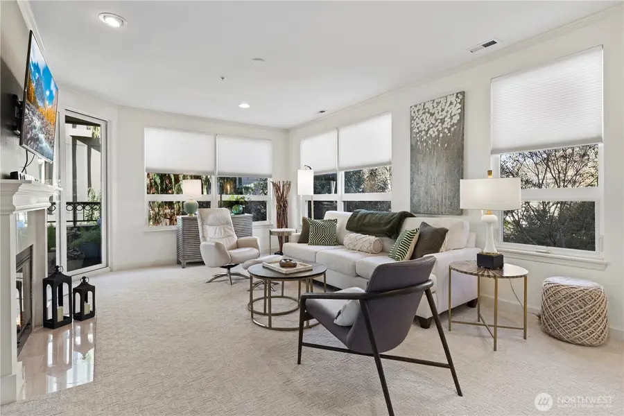 615 6th Street #206, Kirkland, WA 98033 - #3