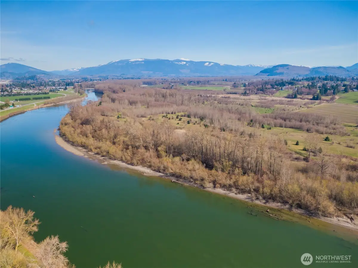 2323 Lindgren Road, Mount Vernon, WA 98273 - Image #1