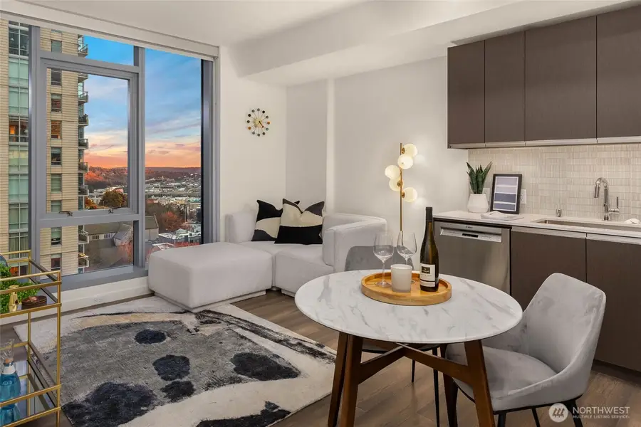 800 Columbia Street #1207, Seattle, WA 98104 - Image #2