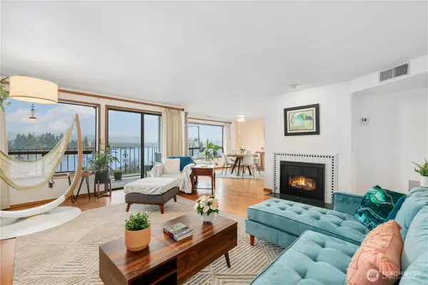 900 E Bay Drive Ne #A203, Olympia, WA 98506