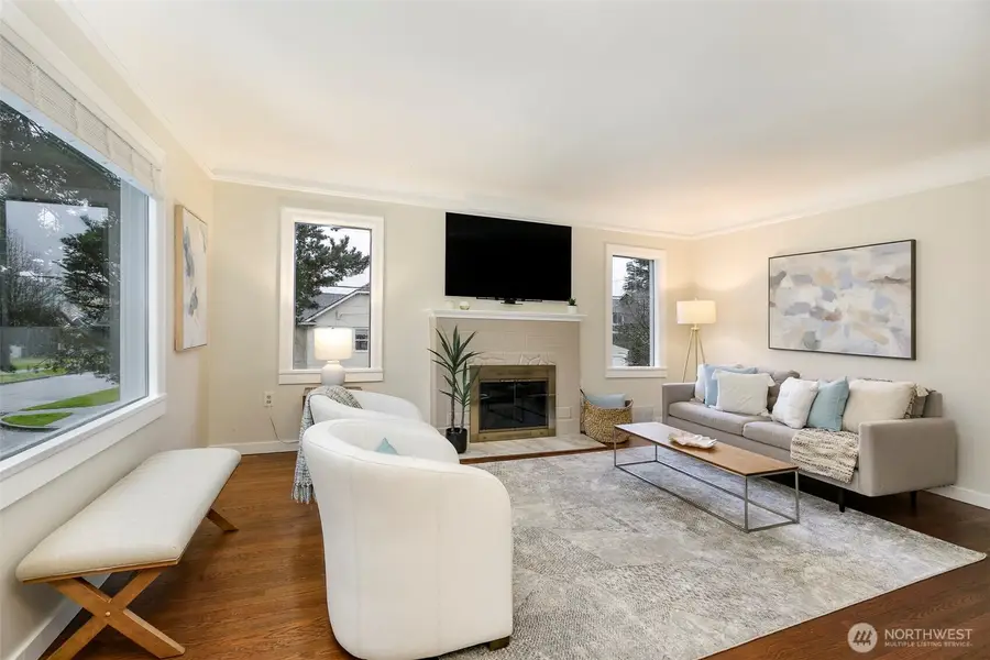 7501 25th Avenue Nw, Seattle, WA 98117 - Image #3