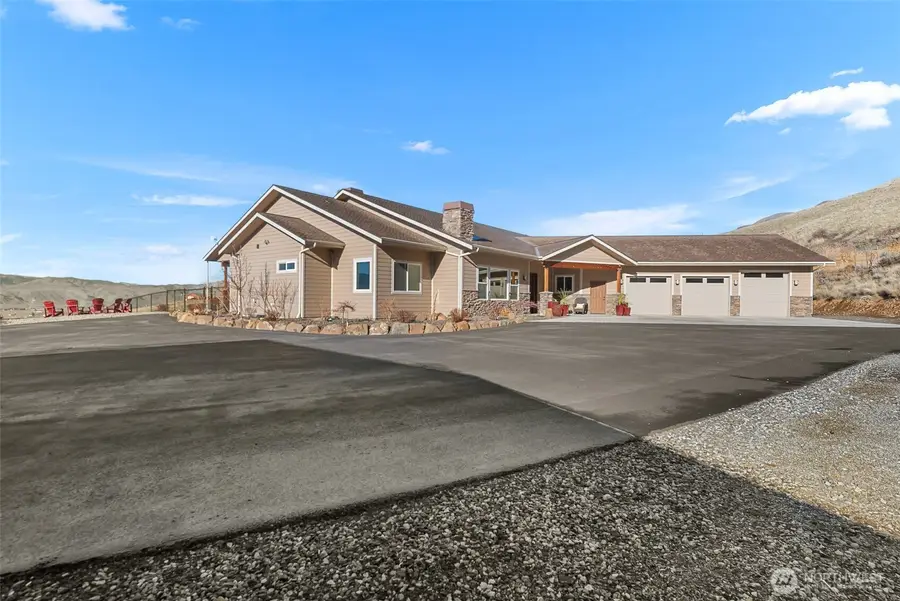 25 Sageland Road, East Wenatchee, WA 98802 - #2