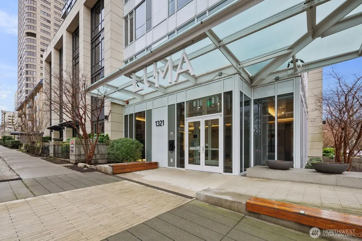 1321 Seneca Street #307, Seattle, WA 98101 - Image #1
