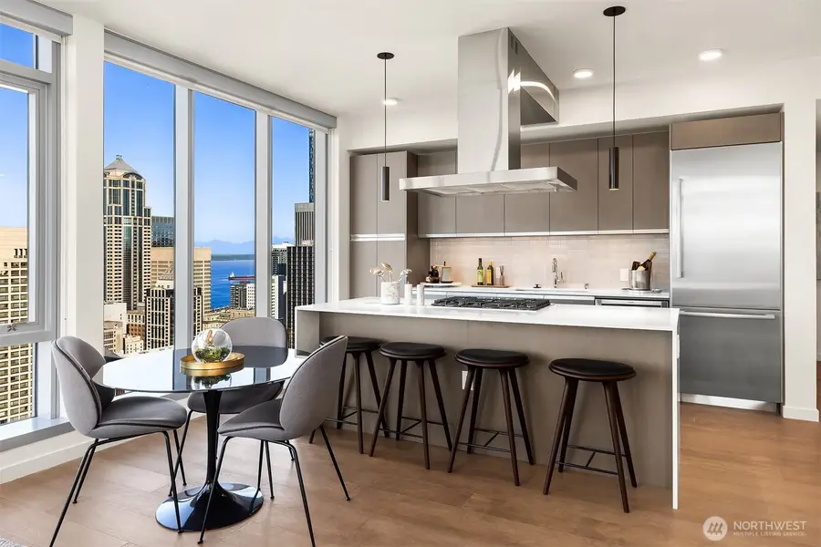 800 Columbia Street #2808, Seattle, WA 98104 - Image #2