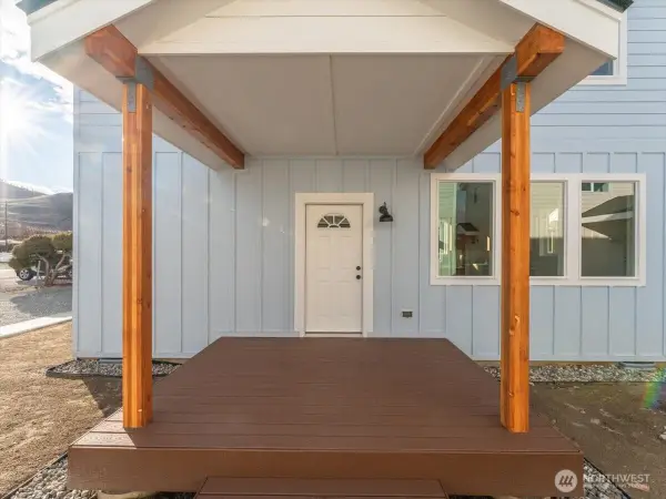 407 E Okanogan Street, Chelan, WA 98816