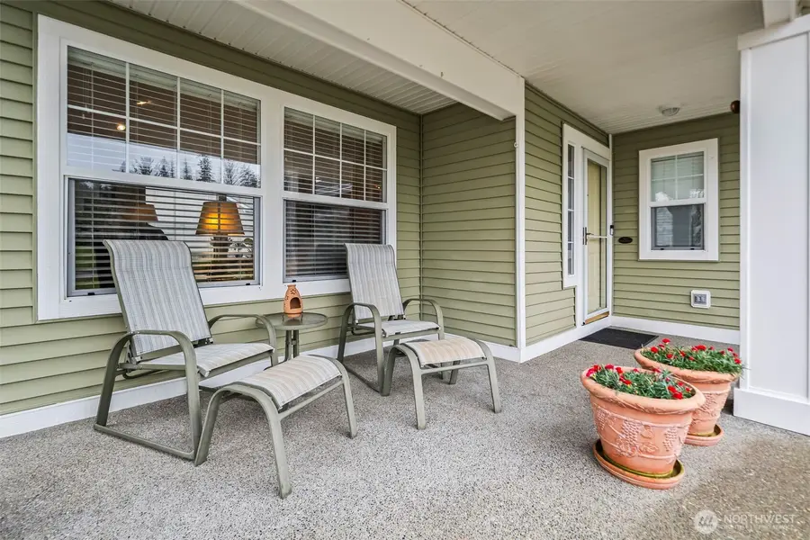 1810 Johnson Avenue, Dupont, WA 98327 - Image #3