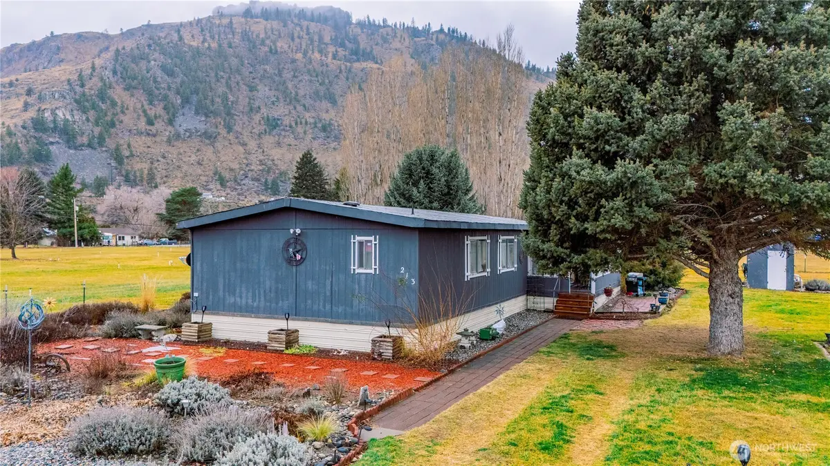 213 Davis Ave., Brewster, WA 98812 - #1