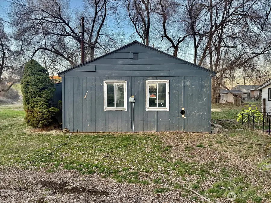 315 Preston Avenue, Waitsburg, WA 99361 - #2