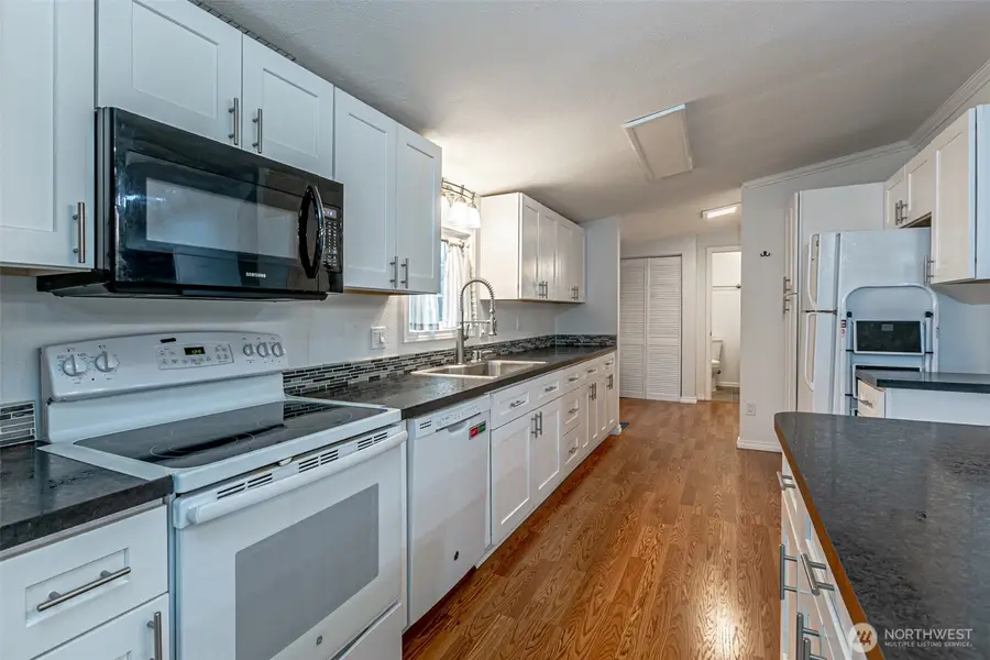 2412 S 371st Street #46, Federal Way, WA 98003 - Image #2