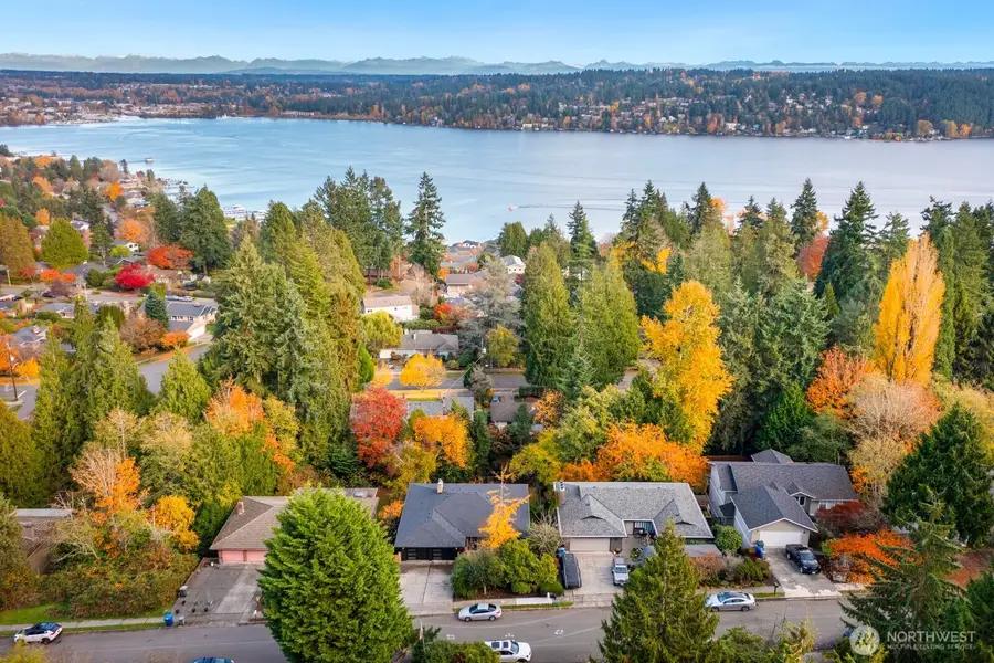 16040 36th Avenue Ne, Lake Forest Park, WA 98155 - #2