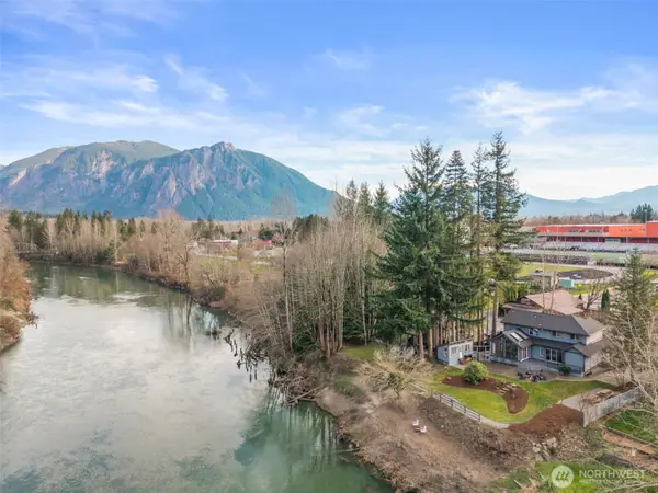 39170 SE Park Street, Snoqualmie, WA 98065