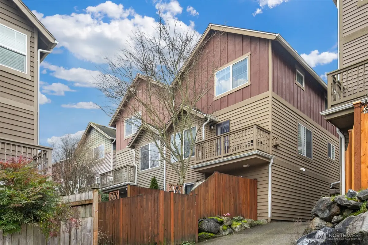 9209 Interlake Avenue N #A, Seattle, WA 98103 - Image #1