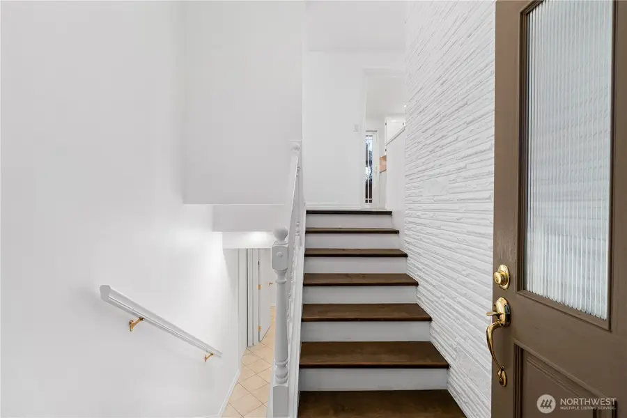 14423 75th Avenue Ne, Kirkland, WA 98034 - #2