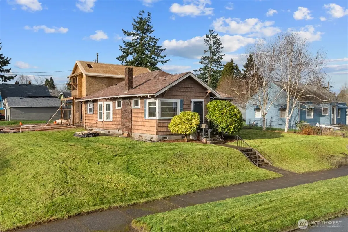 2432 Pine Street #A, Everett, WA 98201 - Image #1