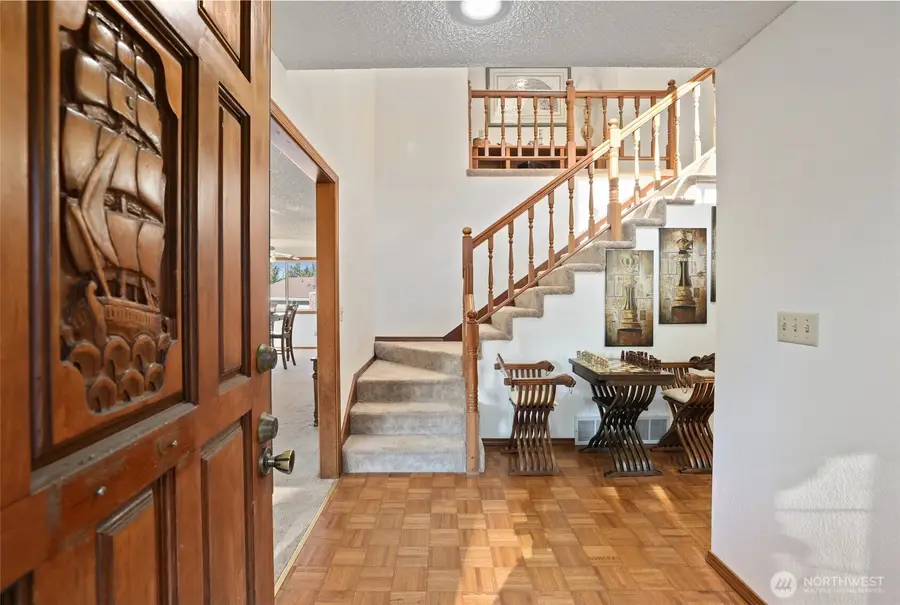 2201 33rd Avenue Se, Puyallup, WA 98374 - #2