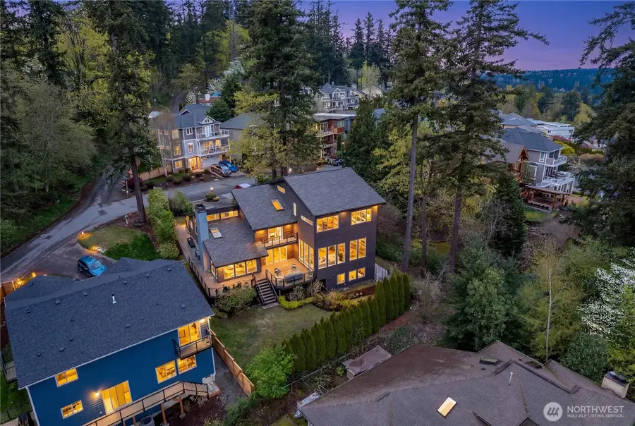 11818 89th Place Ne, Kirkland, WA 98034 - #2