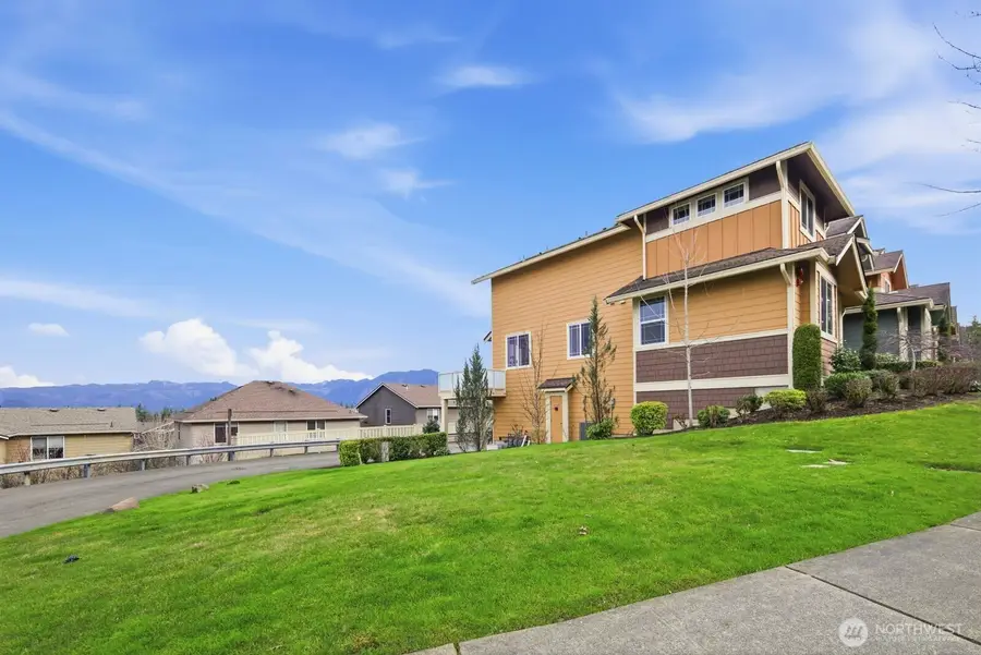 9122 Merritt Avenue Se, Snoqualmie, WA 98065 - #3