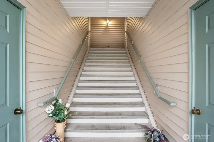 8828 238th St Sw #D1, Edmonds, WA 98026 - Image #3