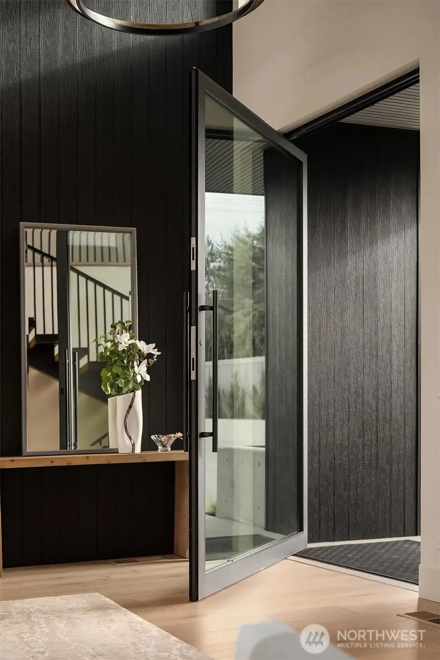 8024 NE 8th St, Medina, WA 98039 - Image #2