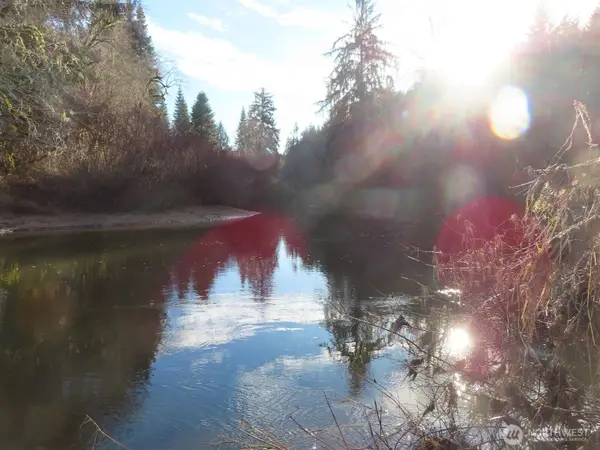 2431 N River Road, Cosmopolis, WA 98537