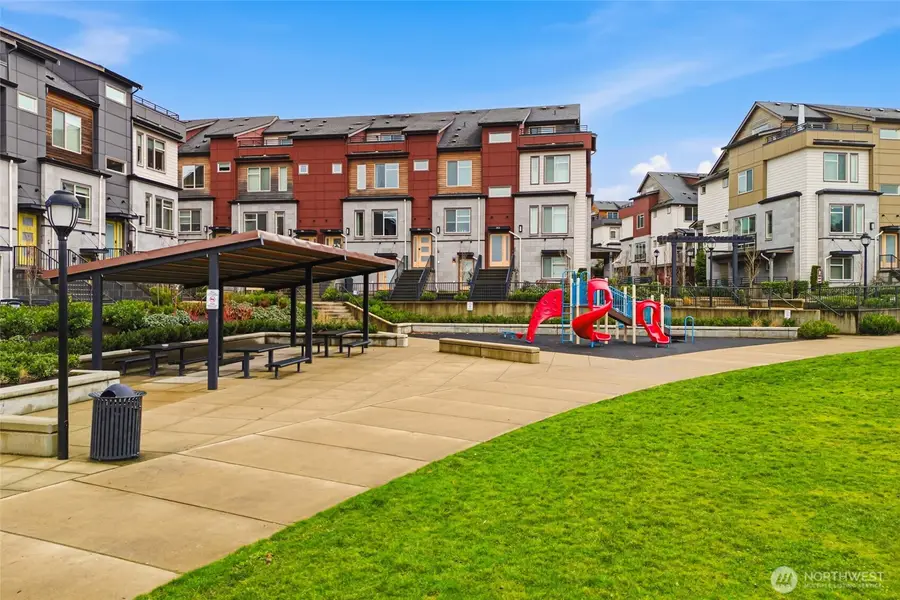 921 Westridge Way Ne #407, Issaquah, WA 98029 - Image #3