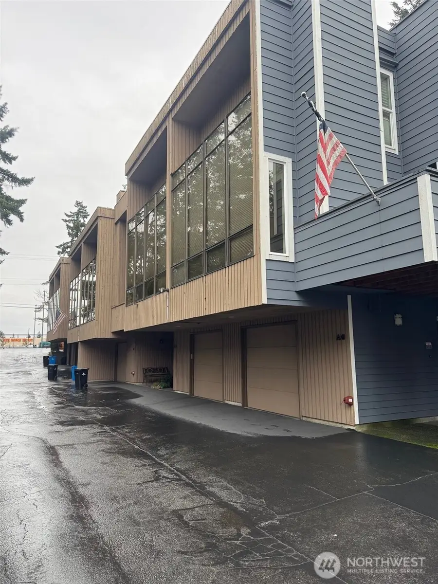 1409 N 200th Street #A6, Shoreline, WA 98133 - Image #2