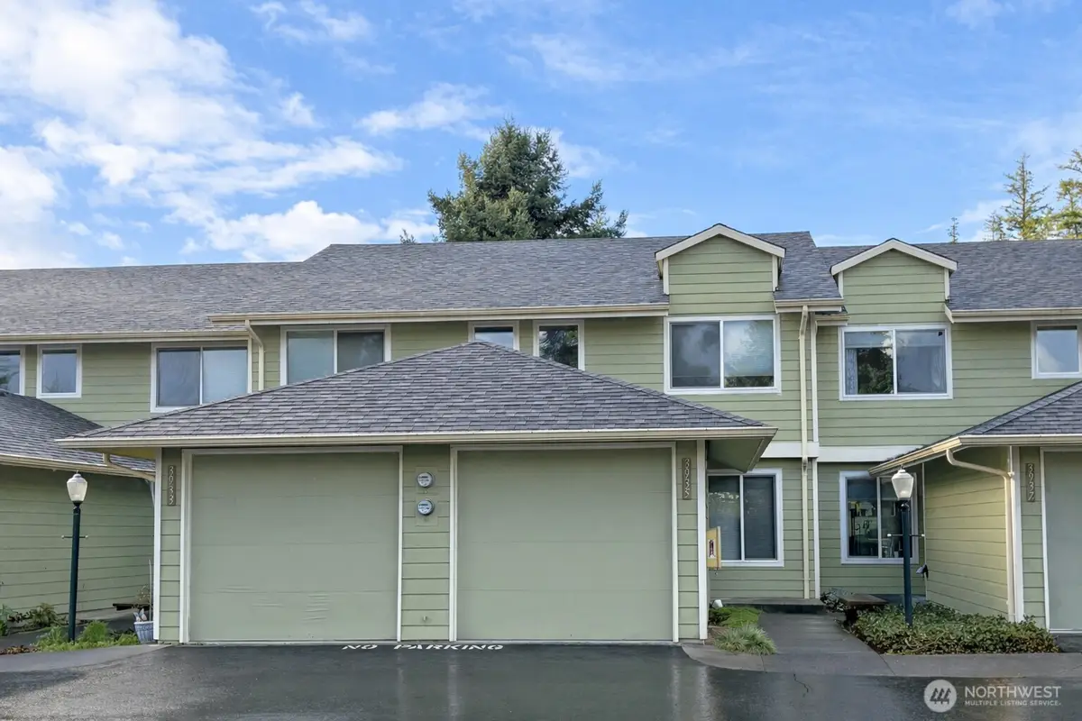 3935 NE Fairway Lane, Bremerton, WA 98312 - Image #1