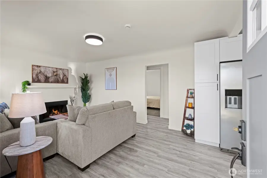 1802 Douglas Street, Mount Vernon, WA 98273 - #2