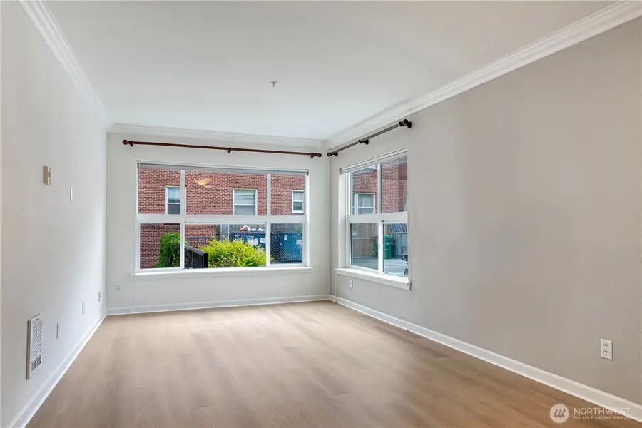 621 5th Ave N #103, Seattle, WA 98109 - Image #2