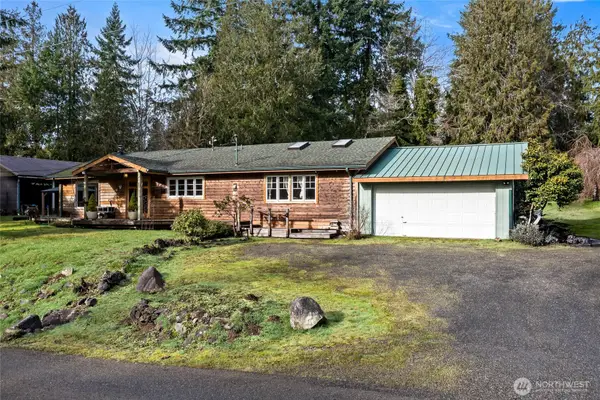 70 N Harrison Avenue, Hoodsport, WA 98548