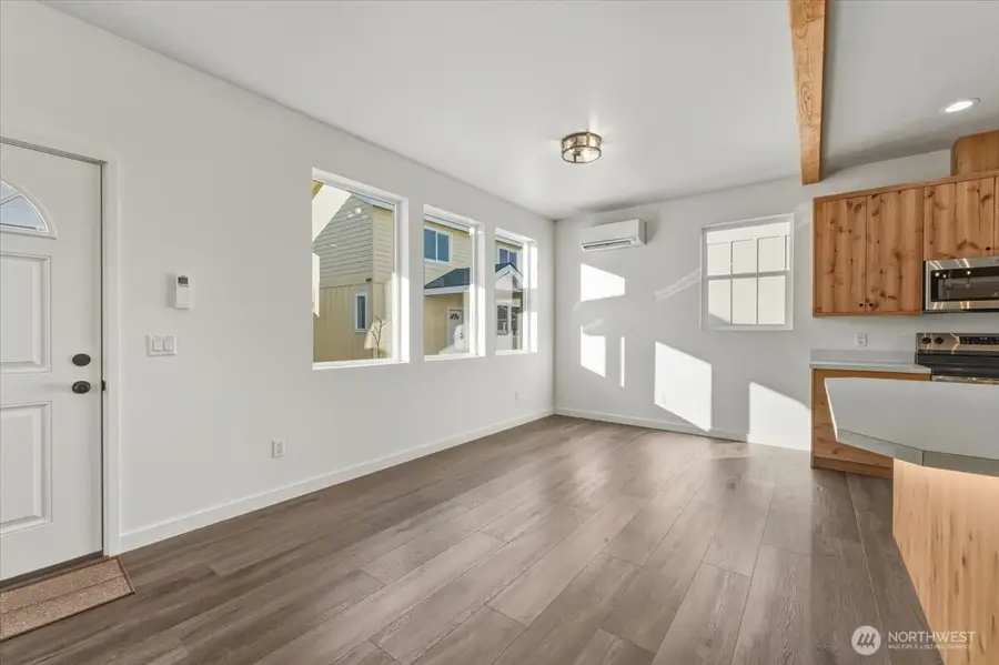 413 E Okanogan Avenue, Chelan, WA 98816 - #3