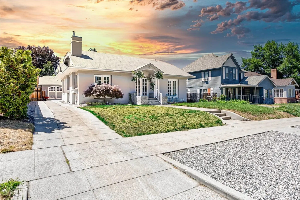 146 S Delaware Avenue, Wenatchee, WA 98801 - Image #1