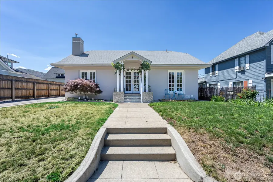 146 S Delaware Avenue, Wenatchee, WA 98801 - Image #2