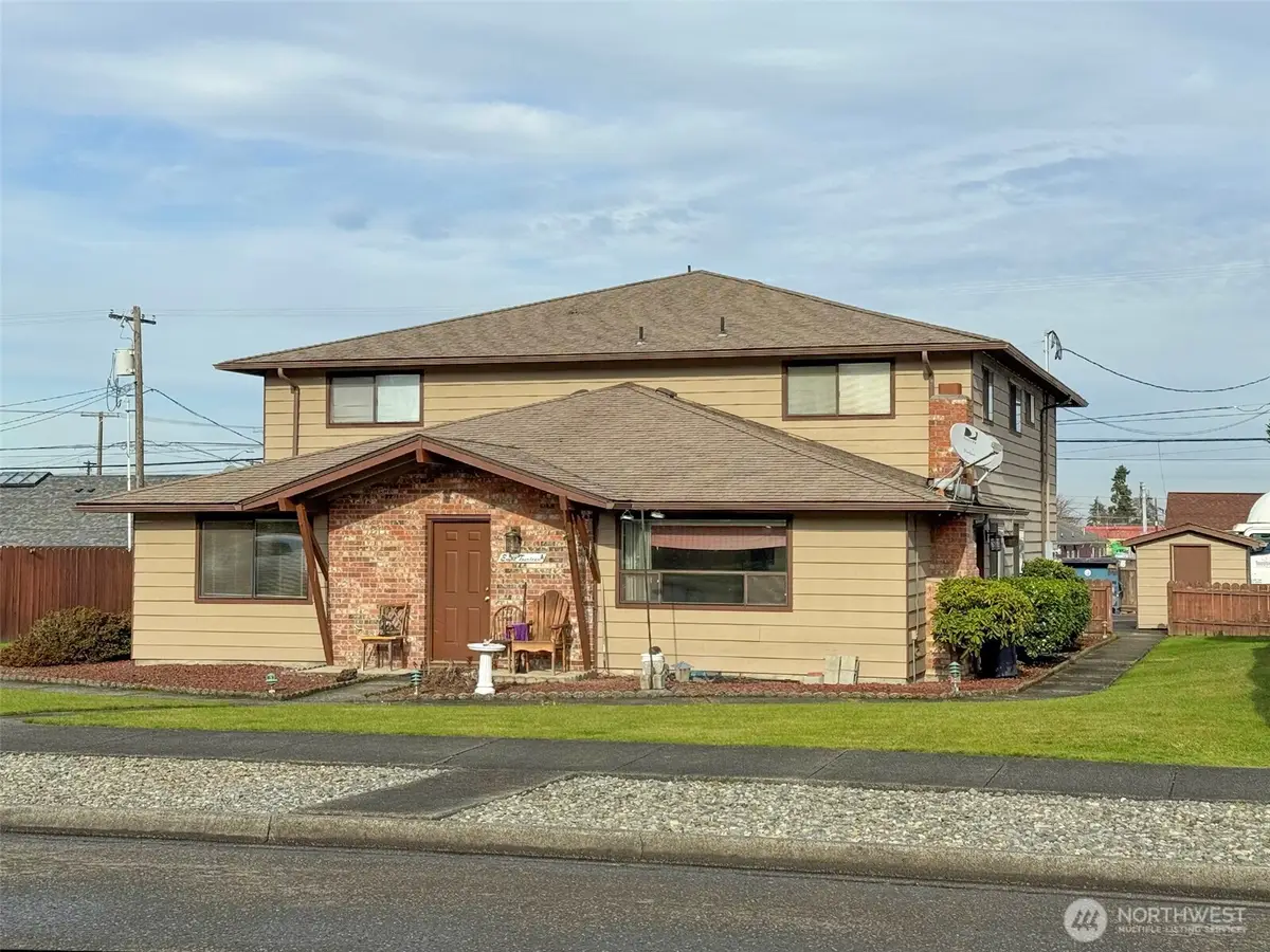 813 E Second Street, Port Angeles, WA 98362 - #1