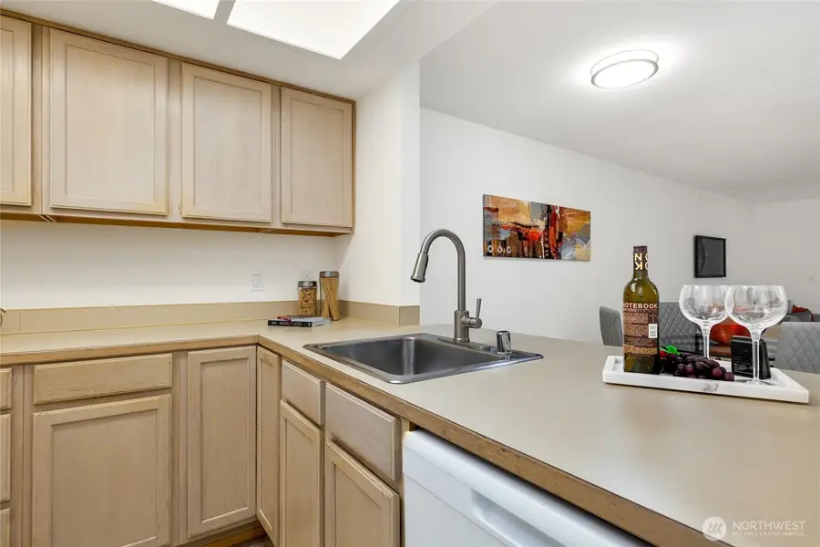 14645 NE 34th St #C9, Bellevue, WA 98007 - Image #3