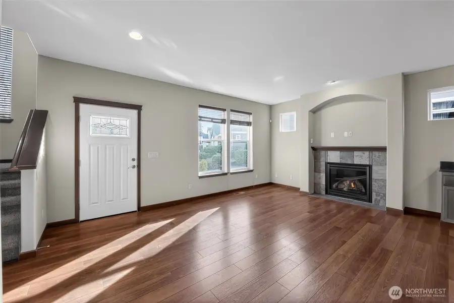 4302 25th Street Se, Puyallup, WA 98374 - #2