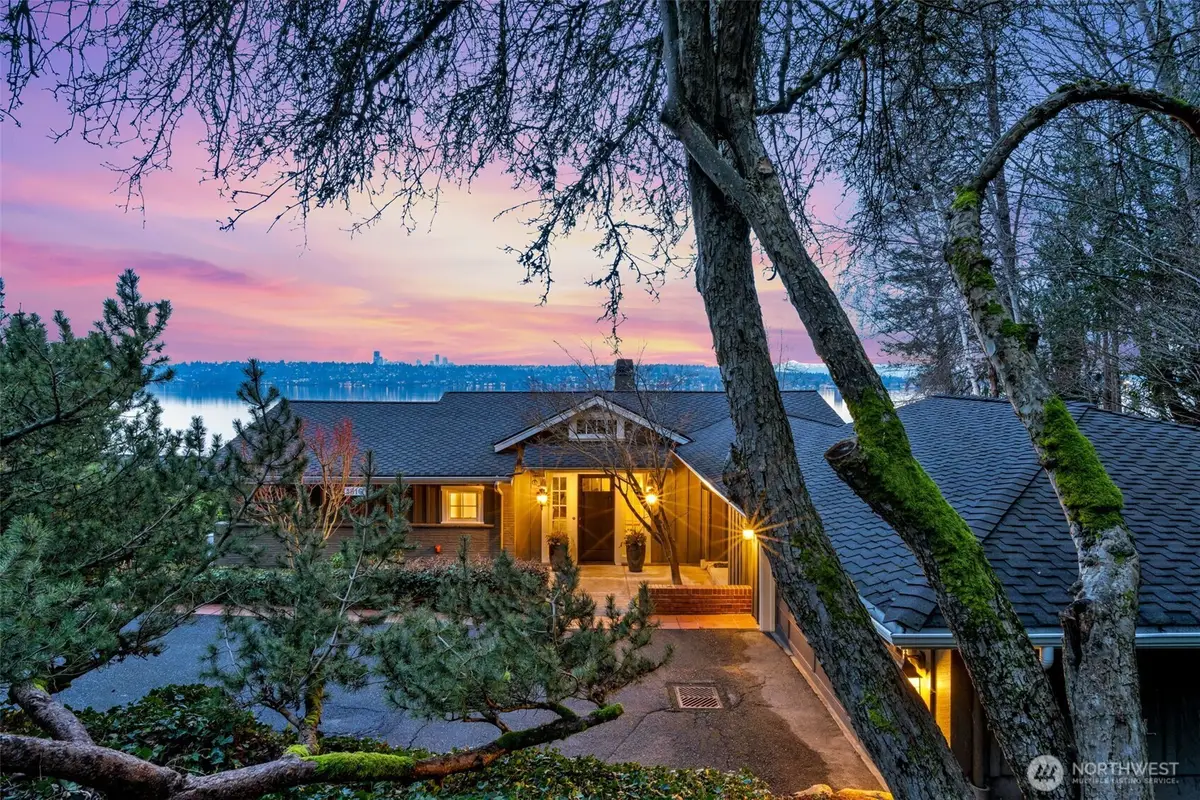 1810 NE 73rd Avenue Ne, Medina, WA 98039 - #1