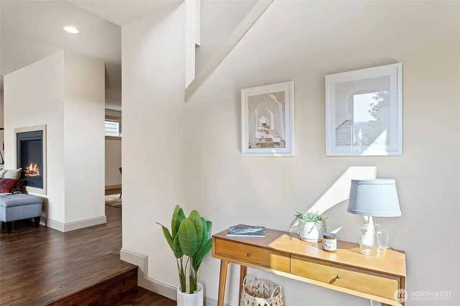 553 SE Andrews Street #B, Issaquah, WA 98027 - Image #3