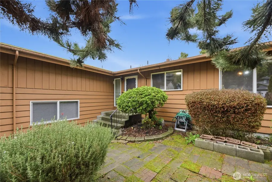 6201 47th Avenue S, Seattle, WA 98118 - Image #3