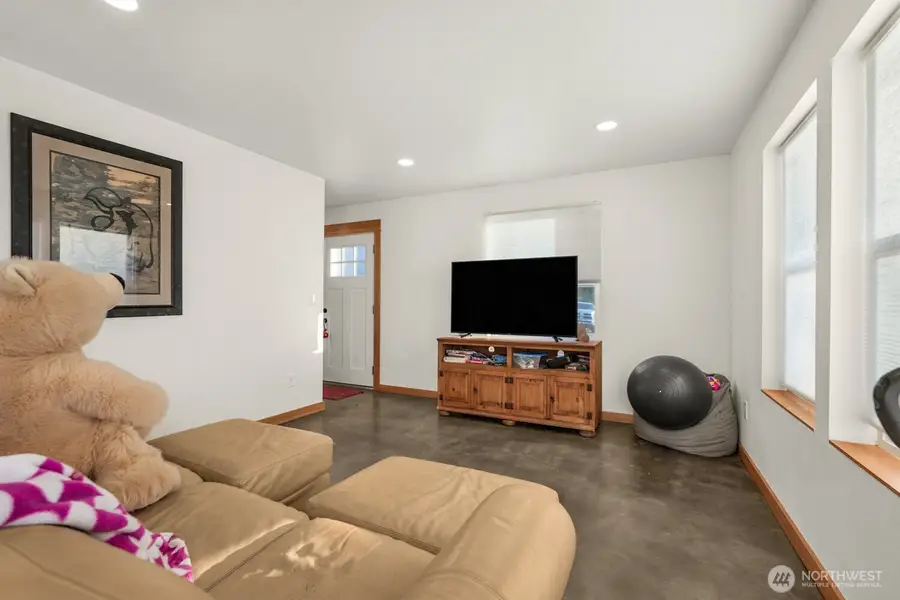 2300 Kelso Drive, Kelso, WA 98626 - Image #3