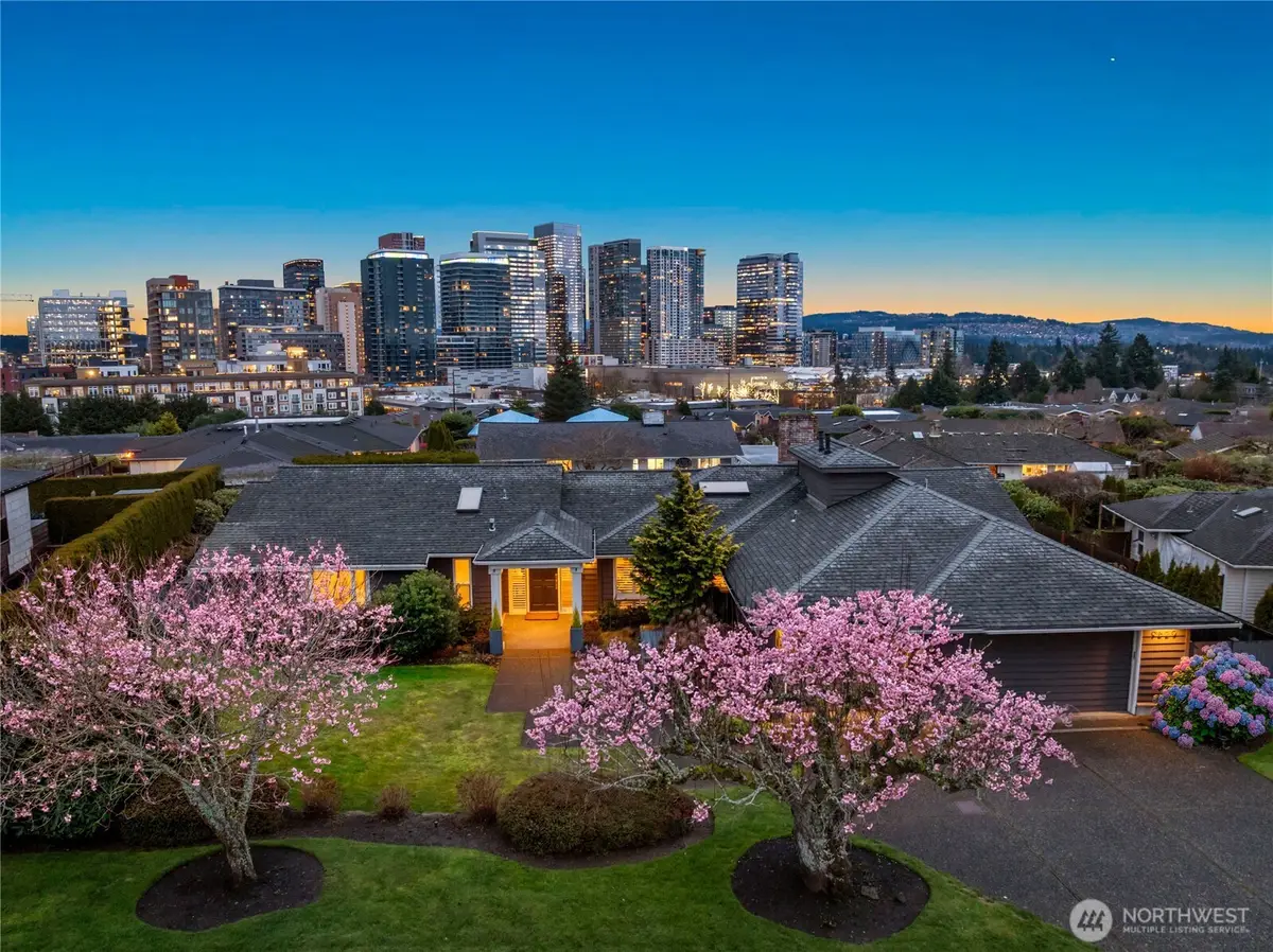 9829 Hilltop Road, Bellevue, WA 98004 - Image #1