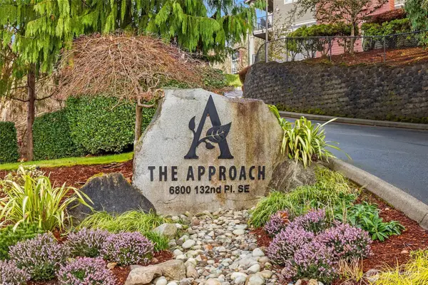 6800 132nd Place Se #E207, Newcastle, WA 98059